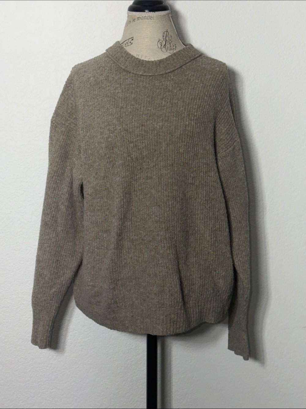 American Eagle Outfitters Women's Taupe Crewneck Sweater